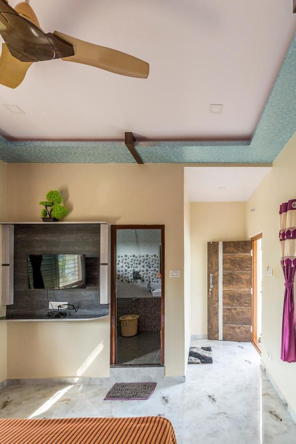 Krishna Homestay Хампи Экстерьер фото