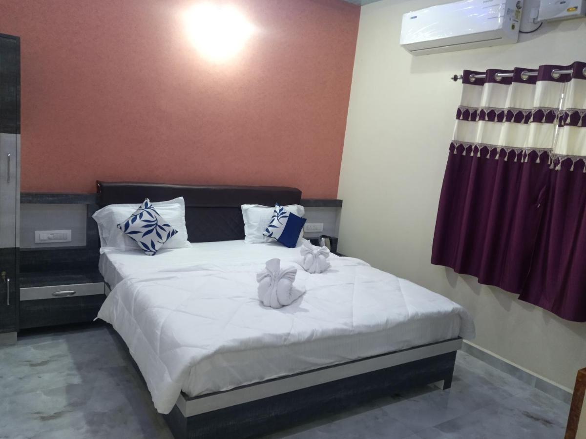 Krishna Homestay Хампи Экстерьер фото